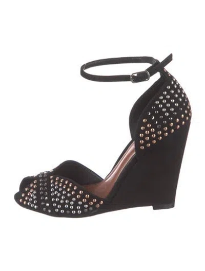 Pre-owned Schutz Leather Studded Accents Pumps In Black