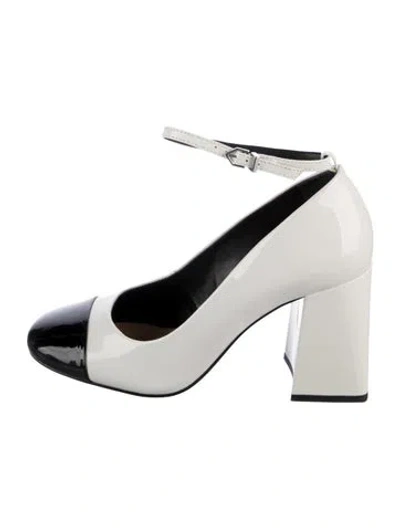 Pre-owned Schutz Patent Leather Colorblock Pattern Pumps In White
