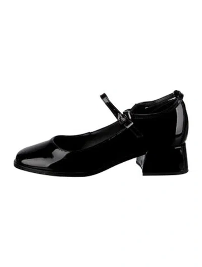 Pre-owned Schutz Patent Leather Pumps In Black