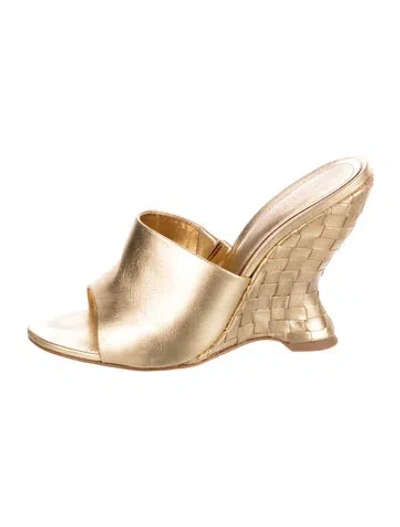 Pre-owned Schutz Patent Leather Slides In Gold