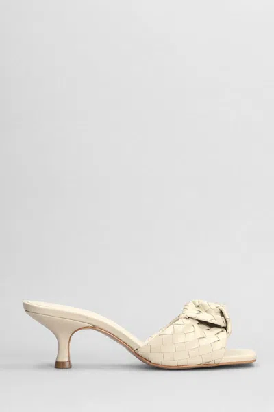 SCHUTZ SCHUTZ SLIPPER-MULE