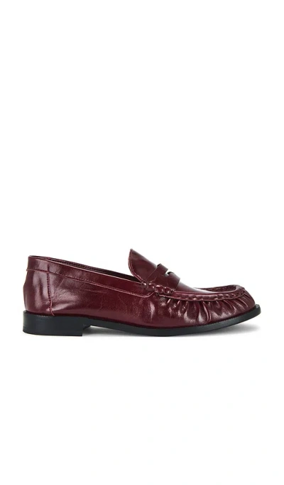 Schutz Tyche Loafer In Burgundy