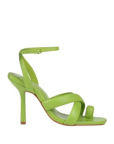 Schutz Woman Thong Sandal Acid Green Size 8 Soft Leather