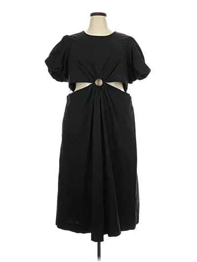 Scoop Cocktail Dress In Black