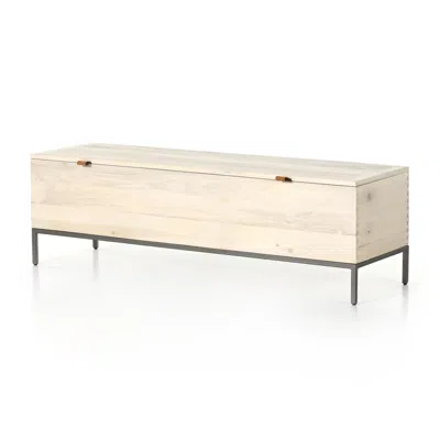 Scout & Nimble Trey Dove Polar Trunk With Leather Pulls