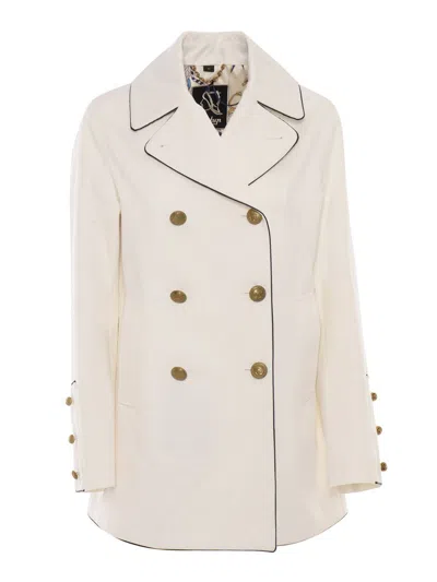Sealup Coat In White
