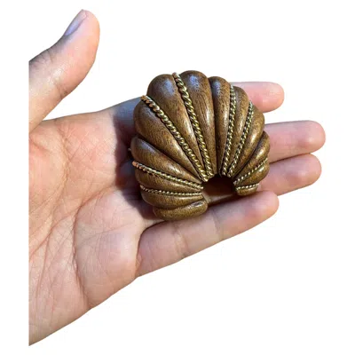 Pre-owned Seaman Schepps Wood And 18k Gold Sculptural Brooch In Multi