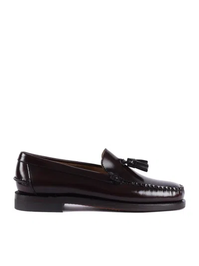 Sebago Handcrafted Brown Leather Moccasin With Traditional Detailing In Black