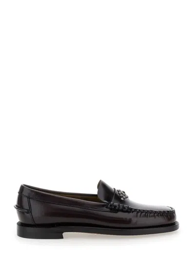 Sebago Htc Dan Studd Woman In Red