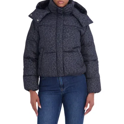 Sebby Short Hooded Puffer Jacket In Black