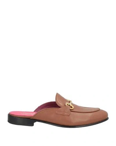 Seboy's Woman Mules & Clogs Tan Size 11 Leather In Brown