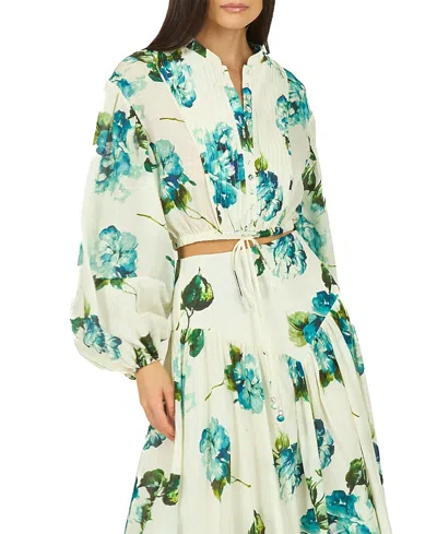 Secret Mission Fields Top In Watercolor Blue Floral