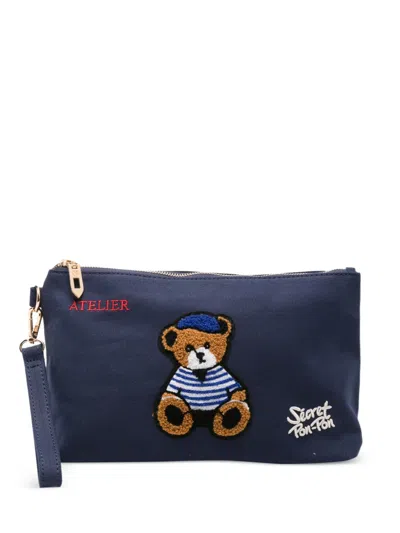 Secret Pon-pon Saint Tropez Clutch Mit Teddy-patch In Blue