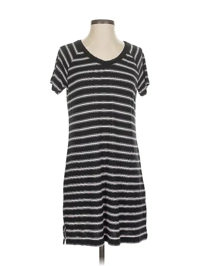 Pre-owned Secret Treasures Short Sleeve Top Gray Scoop Neck Tops