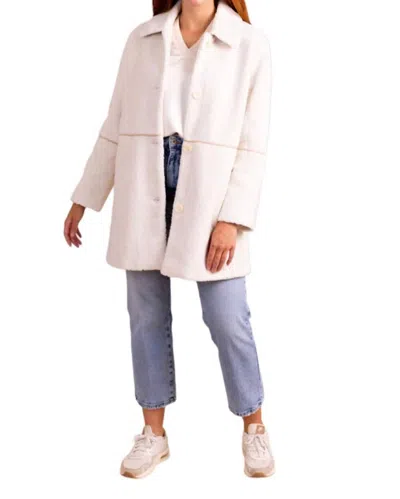 S'edge Aspen Sherpa Coat In White In Neutral