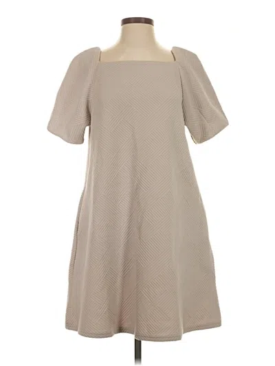 Pre-owned See And Be Seen Casual Dress In Tan