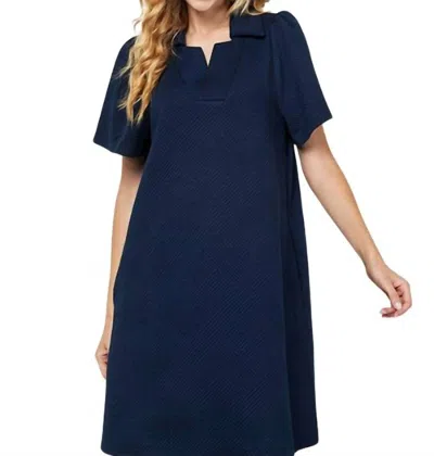 See And Be Seen Elaina Short Sleeve Textured Dress In Navy In Blue