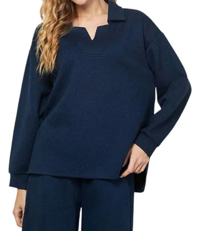 See And Be Seen Hamptons Textured Collared Top In Navy In Blue