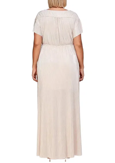 See And Be Seen Metallic Pleats S/s Wrap Maxi Dress - Plus In Gold