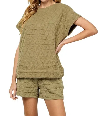 See And Be Seen Quilted Short Sleeve Top In Olive In Green