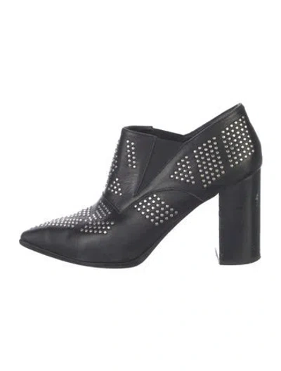 Pre-owned See By Chloé Leather Studded Accents Pumps In Black