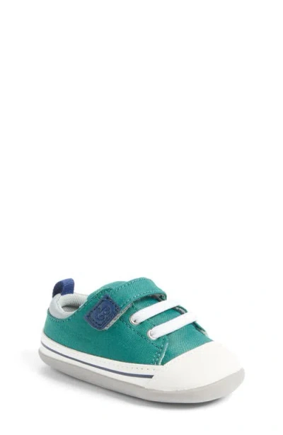See Kai Run Mini Stevie Sneaker In Green