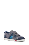 See Kai Run Russell Sneaker In Gray Denim/navy
