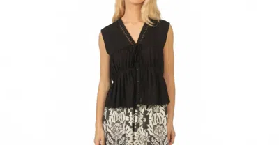 See U Soon V-neck Sleeveless Blouse In Black
