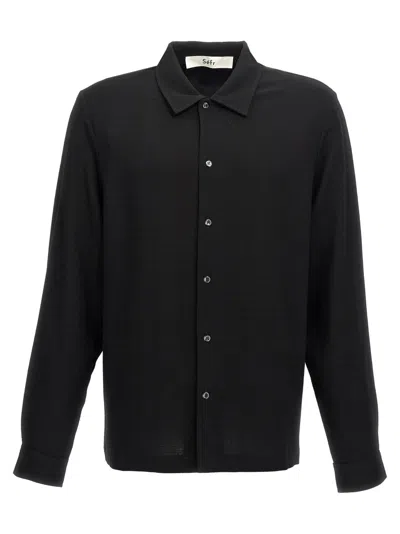 Séfr Minimalist Black Button-up Shirt With Classic Collar And Tailored Silhouette
