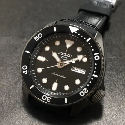 Pre-owned Seiko 5 Automatic 100m Srpd65 Srpd65k3 Black Steel Leather Silicon Warranty
