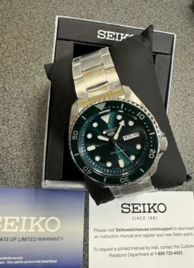 Pre-owned Seiko 5 Automatic Sports Green Dial Steel Bracelet Men's Watch Srpd61