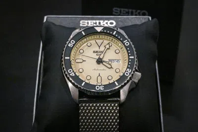 Pre-owned Seiko 5 Sports Beige Men's Watch - Srpd67