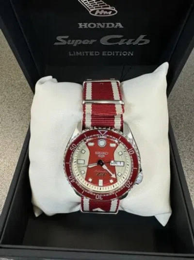 Pre-owned Seiko 5 Sports Men's Honda Super Cub Limited Edition Automatic Watch Srpl23 Red
