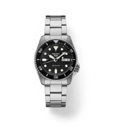 Pre-owned Seiko 5 Sports Skx Mid-size Black Dial Black Bezel Men's Watch Srpk29k1