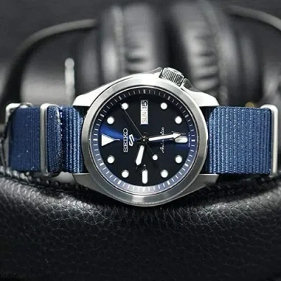 Pre-owned Seiko 5 Sports Srpe63k1 Men Watch + Worldwide Warranty +  Box Us4