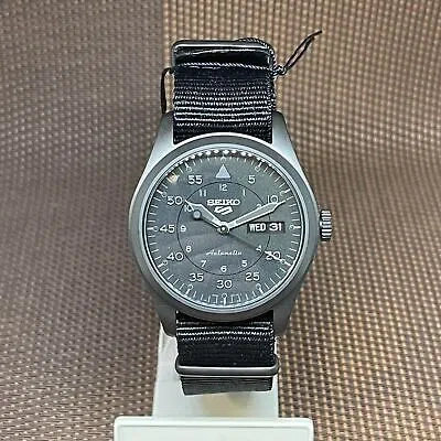 Pre-owned Seiko 5 Sports Srpj11k1 Field Street Style Full Black Automatic Military Watch