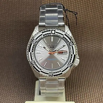Pre-owned Seiko 5 Sports Srpk09k1 Rally Diver Silver Analog Stainless Steel Men Watch