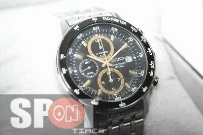 Pre-owned Seiko Chrono 100m Wr Quartz Men's Watch Snd723p1