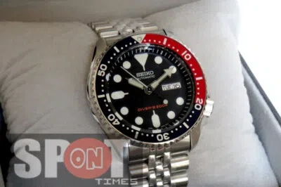Pre-owned Seiko Diver's Black 200m Automatic Men's Watch Skx009k2