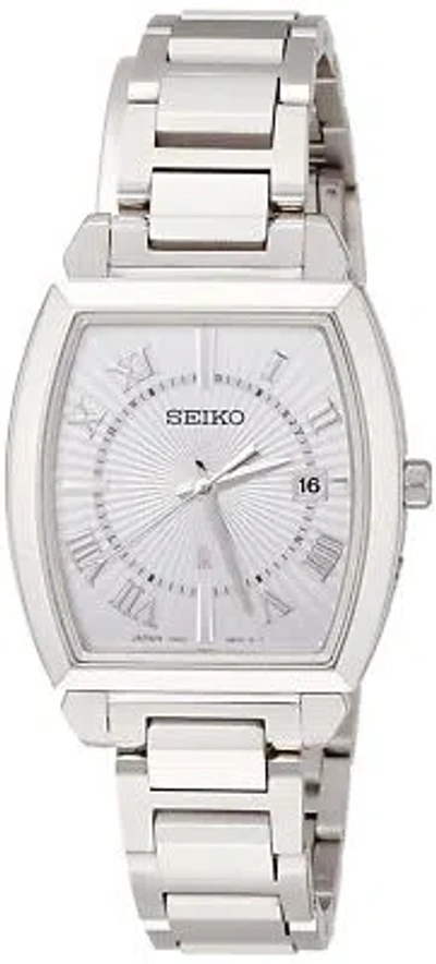 Pre-owned Seiko Lukia Ssqw057 Silver Dial Titanium Solor Radio Women's Watch Analog