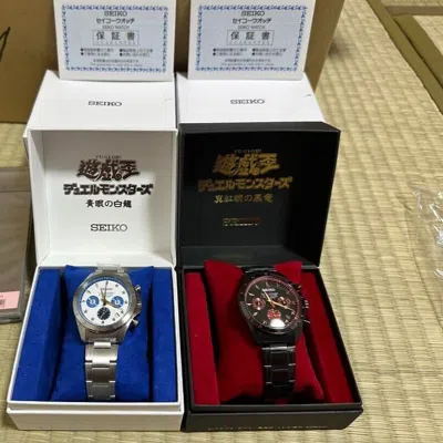 Pre-owned Seiko Yu-gi-oh Blue-eyed White Dragon Red-eyes Black Flare Dragon Watch 2set