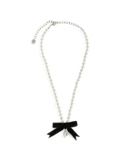 Self-portrait Black Bow Pearl Necklace In Pattern