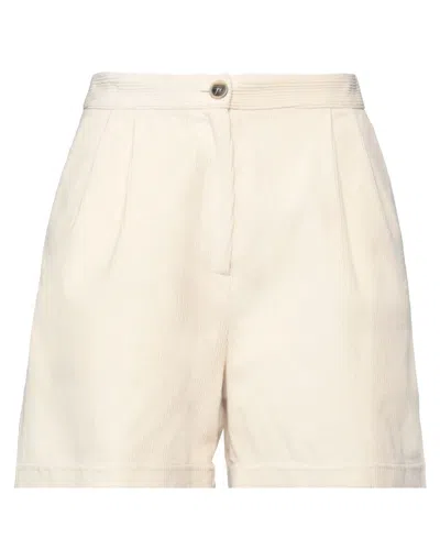 Semicouture Woman Shorts & Bermuda Shorts Ivory Size 4 Cotton In White