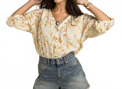 Sendero Provisions Co. Juliette Floral Blouse In Neutral