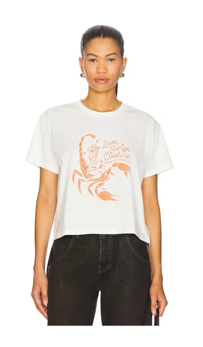 Sendero Provisions Co. Love Stings Crop Tee