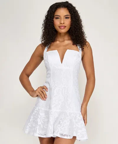 Seni & Cade Junior's Embroidered Ruffle Hem Dress In White