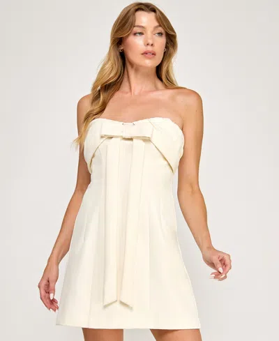 Seni & Cade Juniors' Strapless Mini Dress In White
