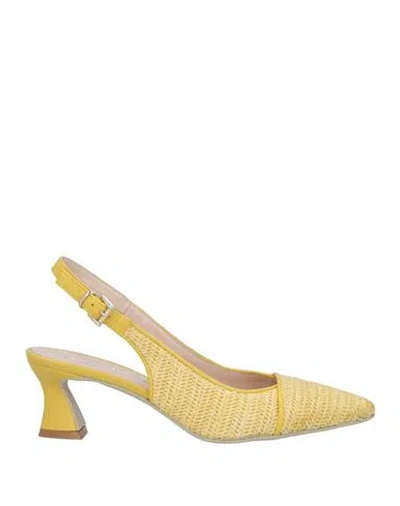 Sergio Cimadamore Woman Pumps Yellow Size 7 Textile Fibers