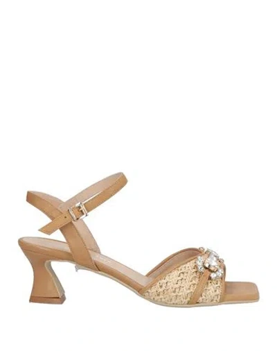 Sergio Cimadamore Woman Sandals Beige Size 6 Textile Fibers