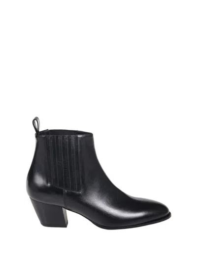Sergio Levantesi Ankle Boots With Pointed Toe And Ribbed Side Panels In Black
